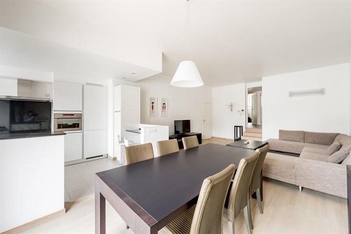 Main view of property FR78901